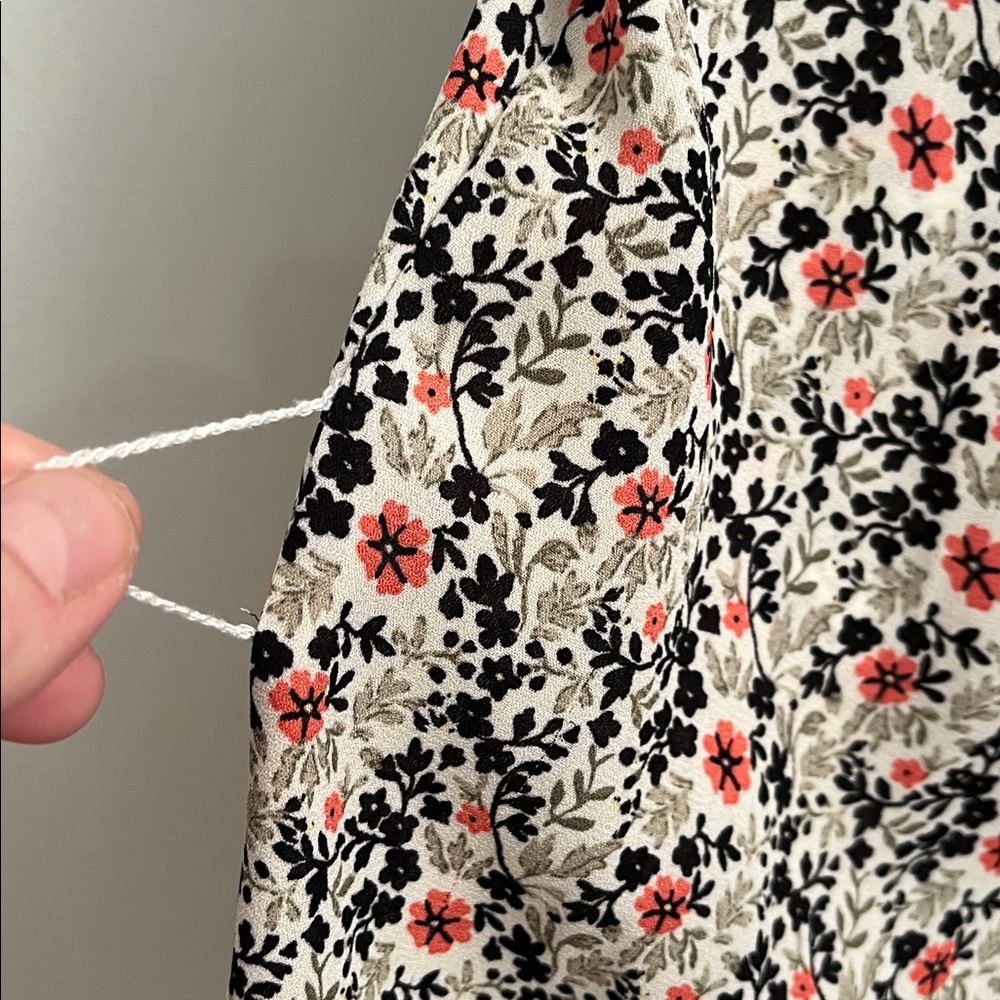 Max Studio Flirty Floral Ruffle Blouse Tunic - Picture 7 of 11